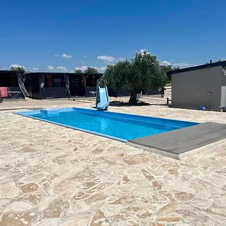 Hébergement de vacances Mobile Homes Albatross Pirovac