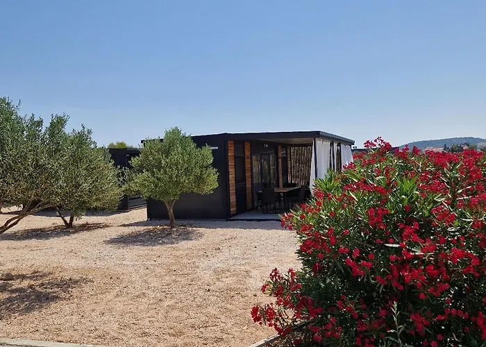 Mobile Homes Albatross * פירובאץ