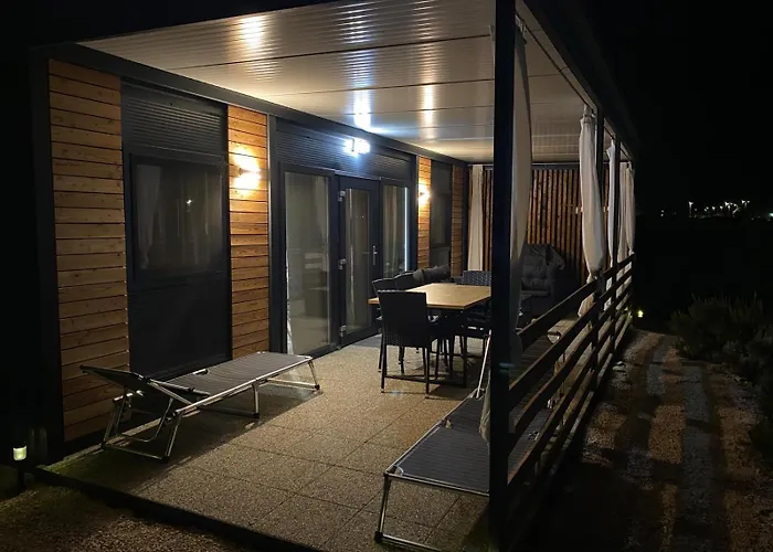 Mobile Homes Albatross בית נופש *