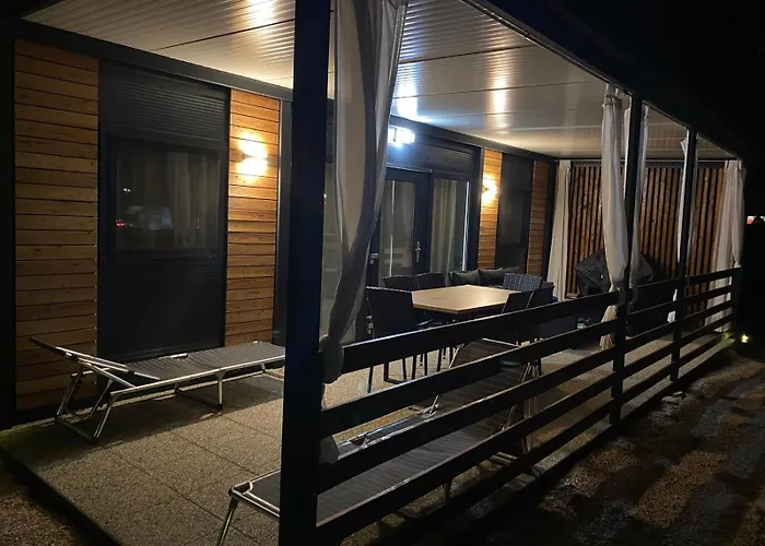 Mobile Homes Albatross בית נופש פירובאץ