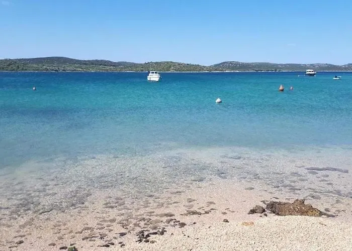 Mobile Homes Albatross Tatil Evi Pirovac